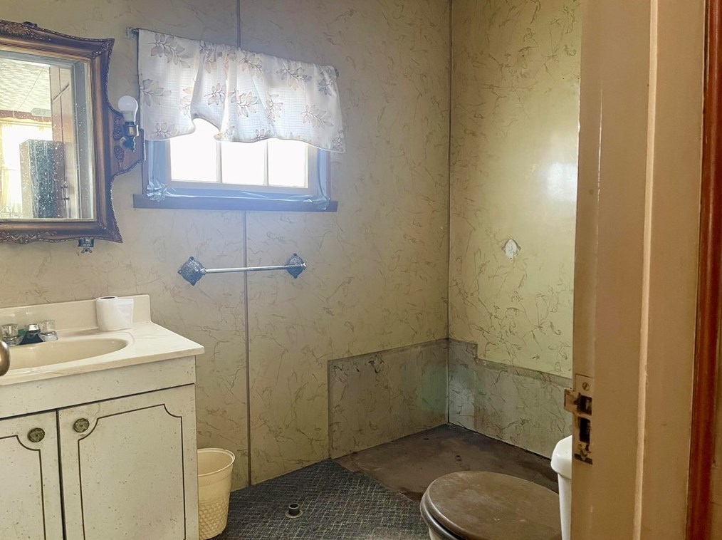 520 Van Gorder Mill Rd, Ellwood City PA  16117-7448 exterior
