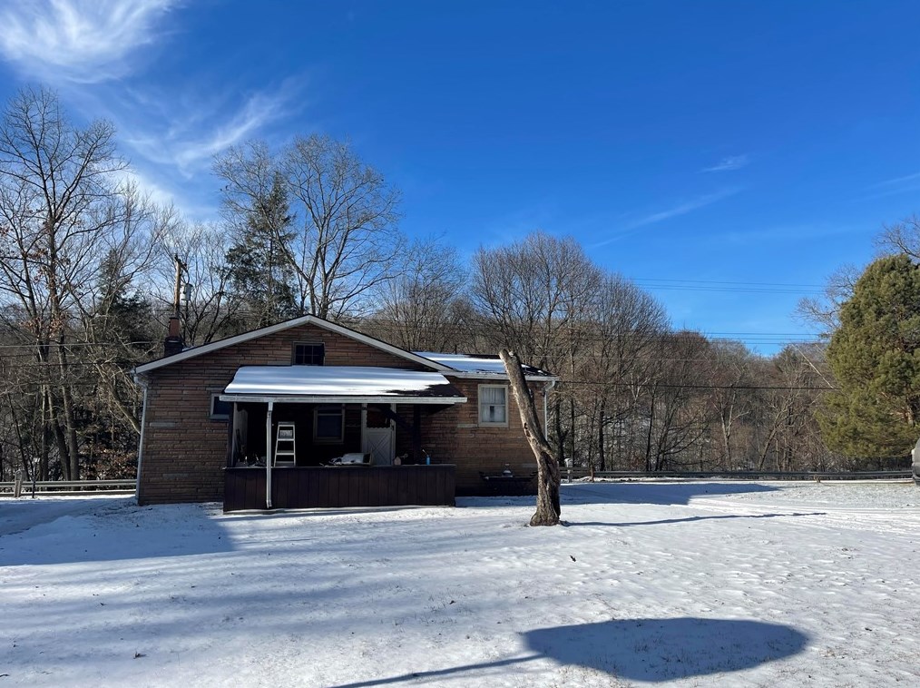 520 Van Gorder Mill Rd, Ellwood City PA  16117-7448 exterior