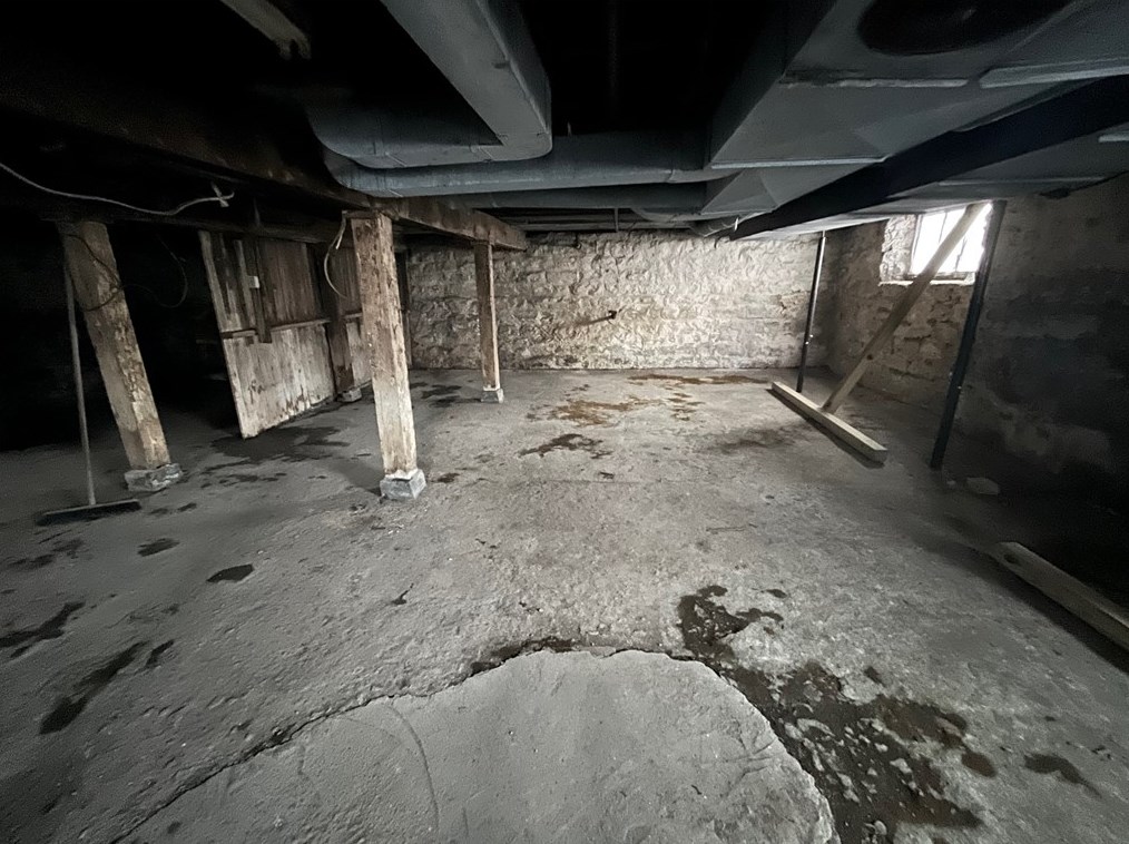 701 Mckean St, Kittanning PA  16201-1254 exterior