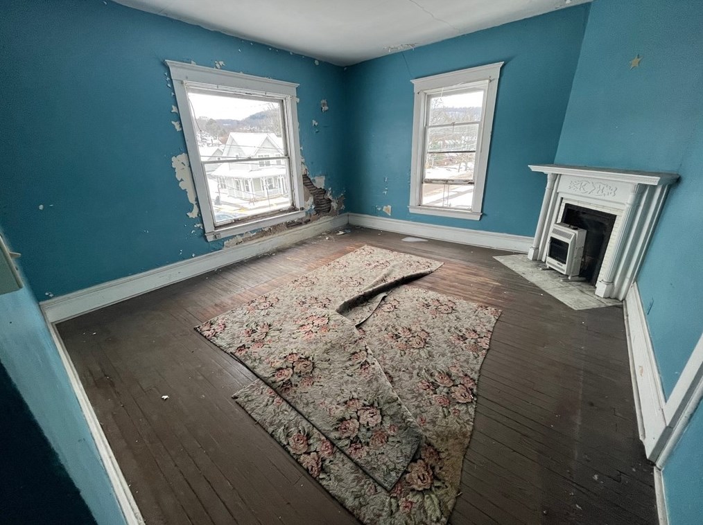 701 Mckean St, Kittanning PA  16201-1254 exterior