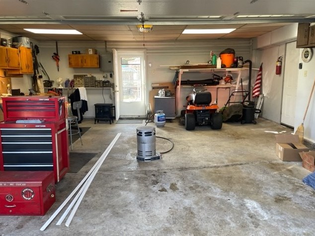 115 General Braddock Dr, Rankin PA  15104-2703 exterior