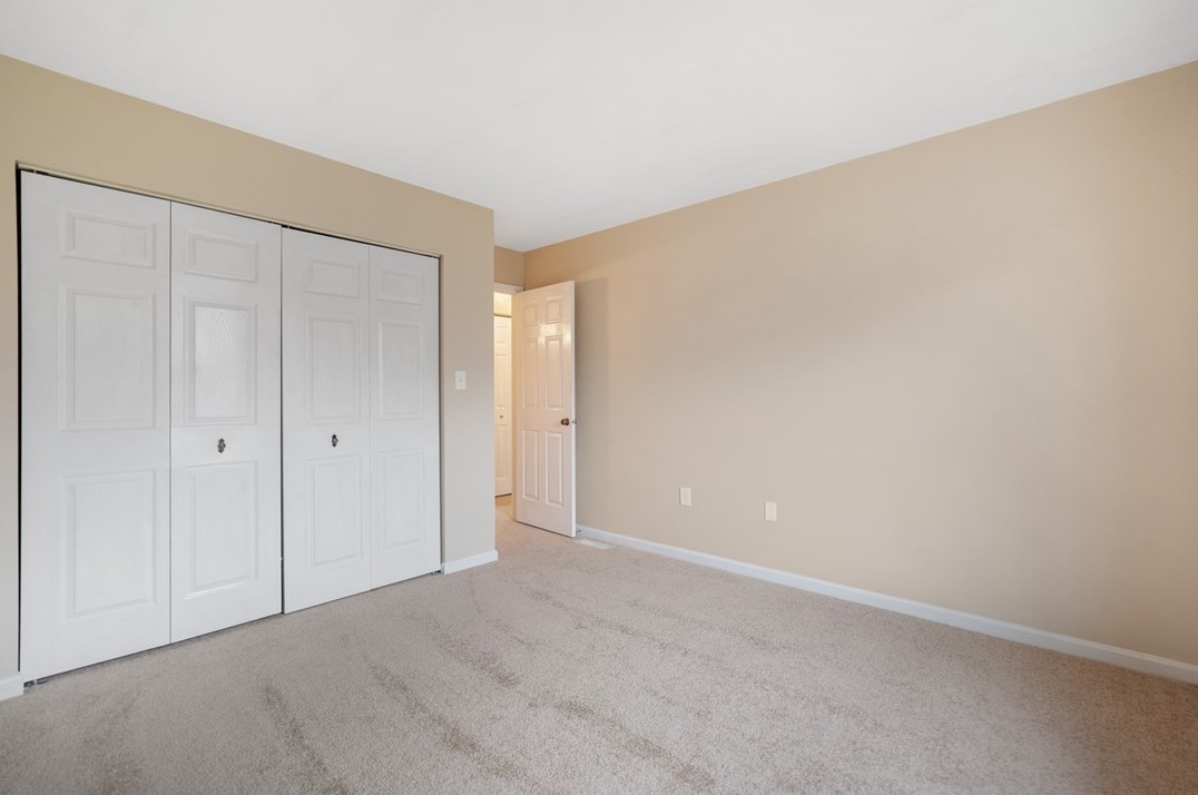 7001 Clubview Dr, Bridgeville PA  15017-1097 exterior