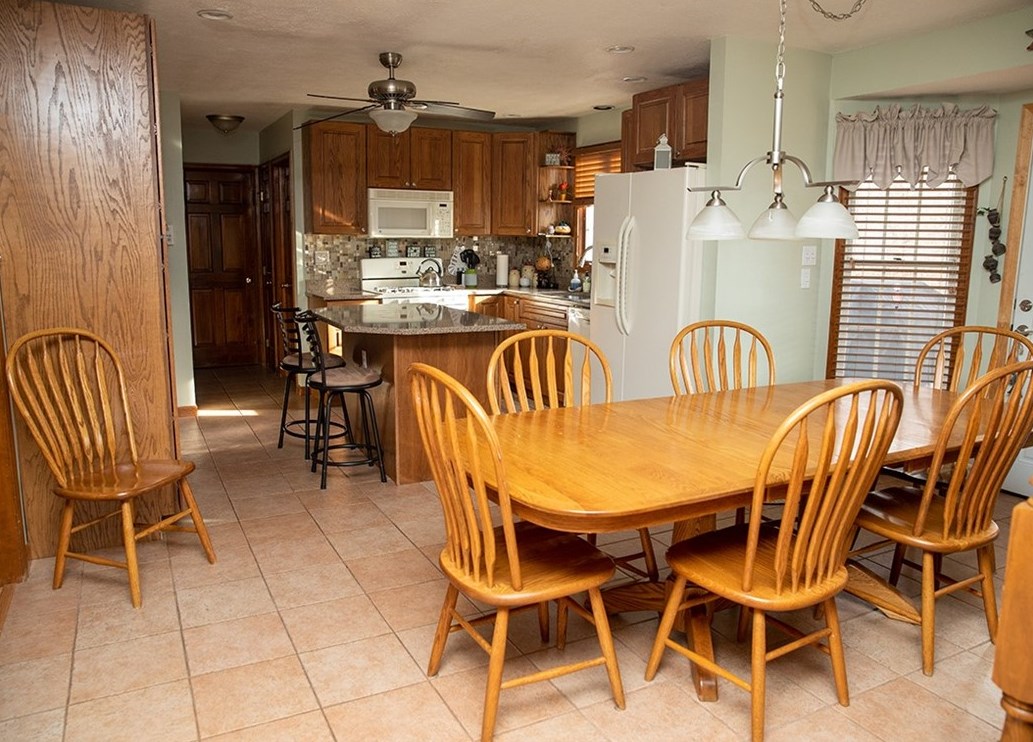 333 Rocky Ridge Rd, Bethel Park PA  15102-2231 exterior