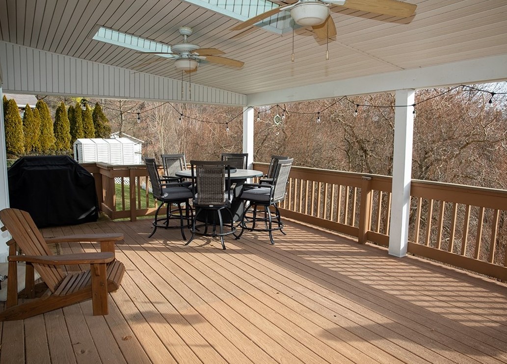 333 Rocky Ridge Rd, Bethel Park PA  15102-2231 exterior