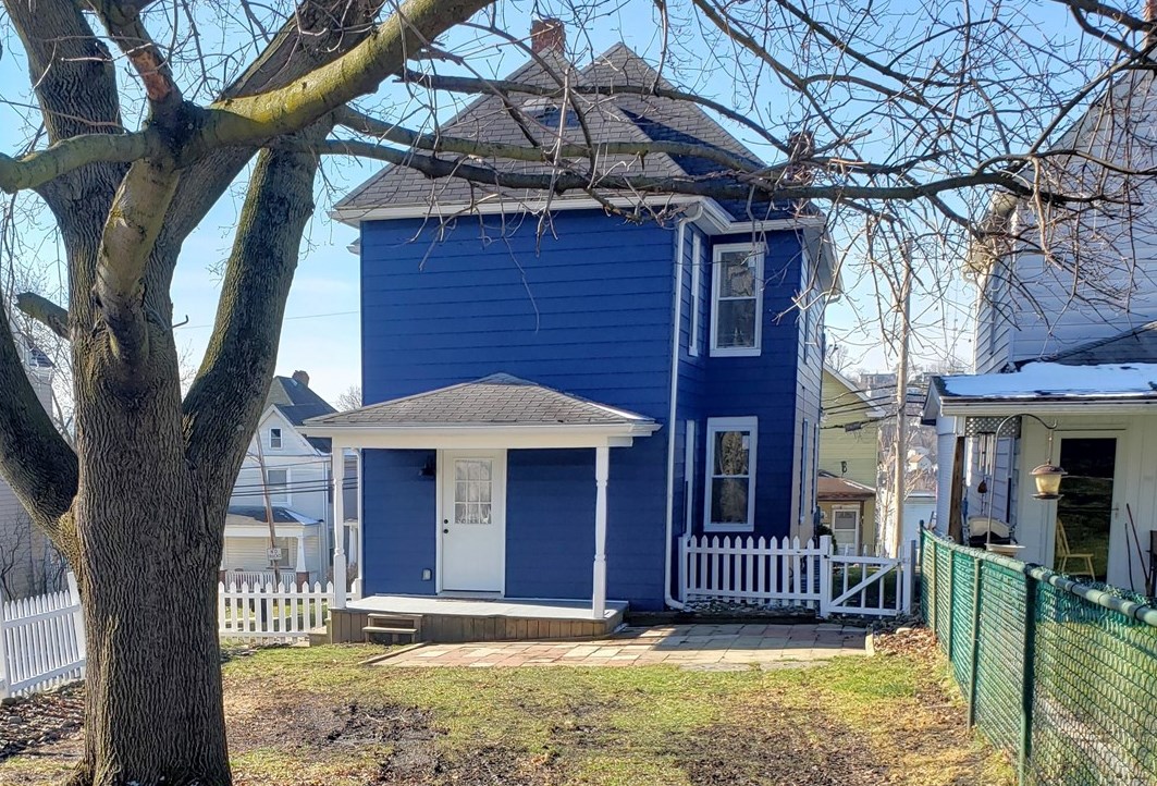 1250 Allison Ave, Washington PA  15301-2049 exterior