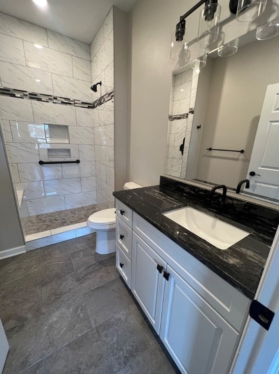 136 Clearwater Dr, Ellwood City PA  16117-3058 exterior