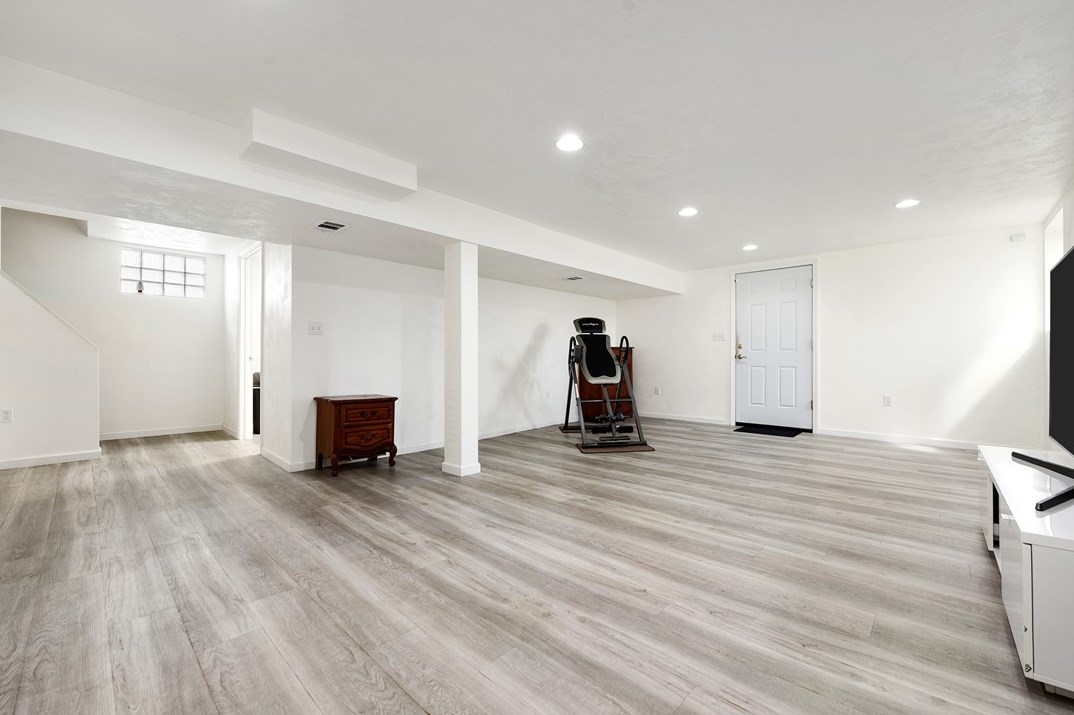 1723 Howell St, North Versailles PA  15137-2616 exterior