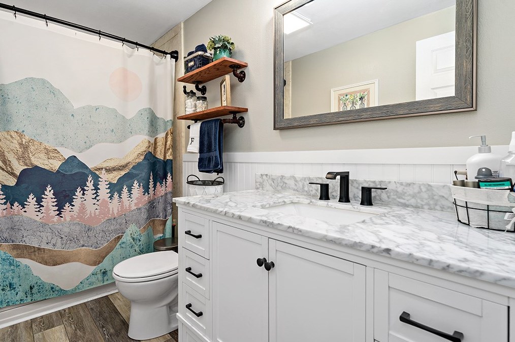 1380 Beau St, Washington PA  15301-9509 exterior