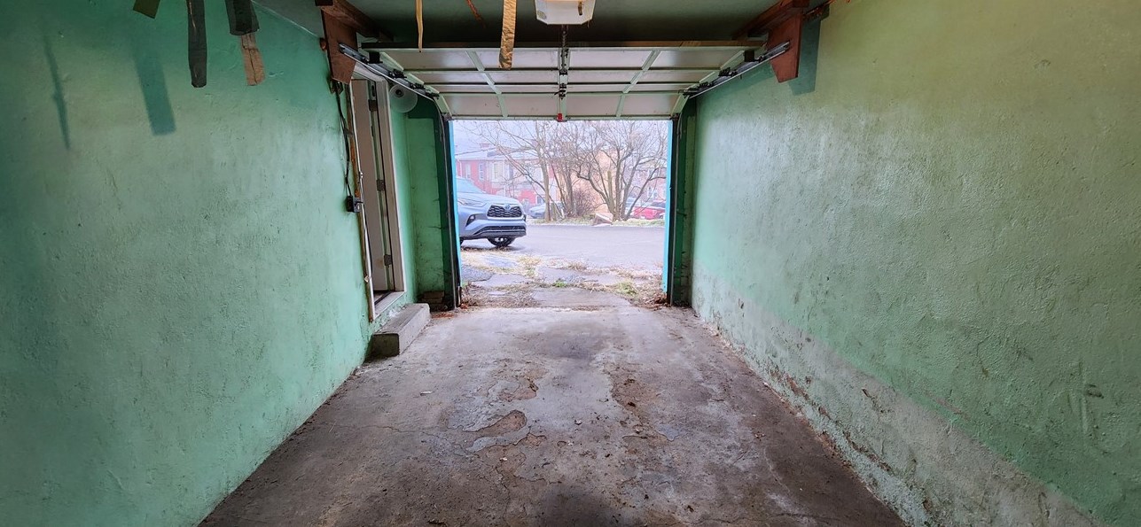 529 Collins Ave, East Pgh PA  15112-1107 exterior