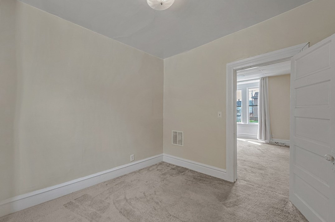 330 New Castle St, Butler PA 16001 exterior