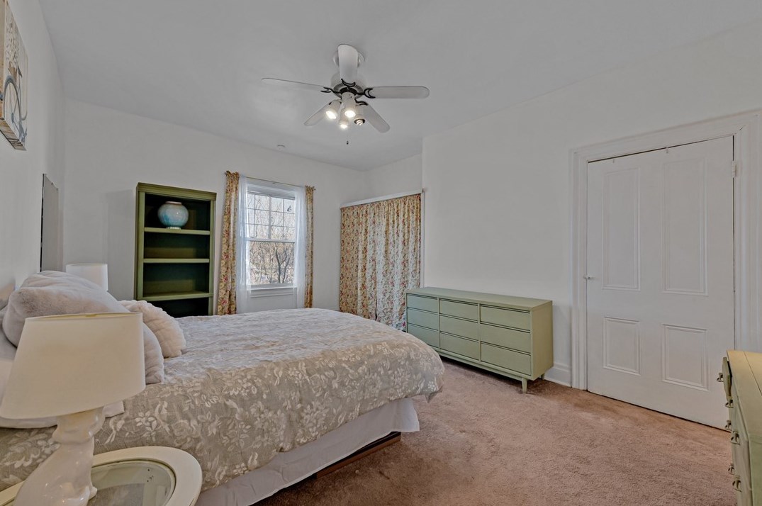639 Walnut St, North Huntingdon PA  15642-3533 exterior