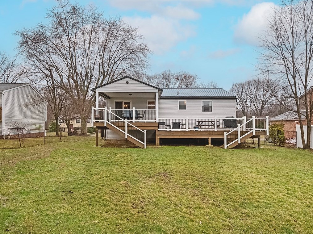 925 2nd Ave, Freedom PA  15042-2705 exterior