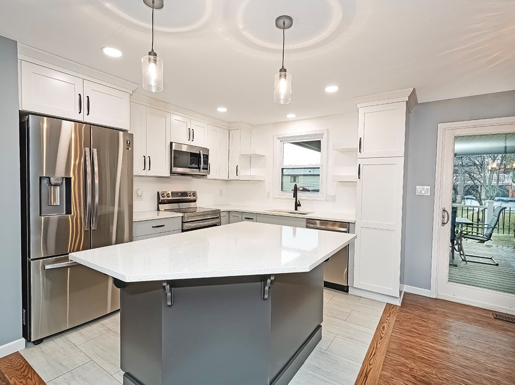 925 2nd Ave, Freedom PA  15042-2705 exterior