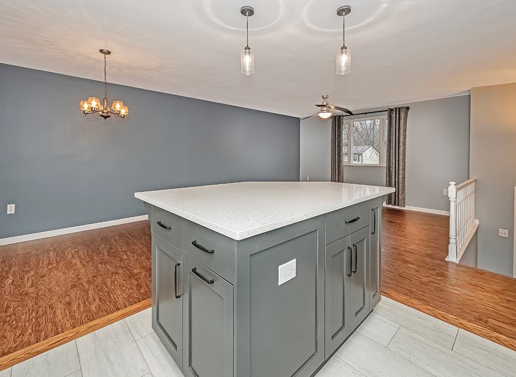 925 2nd Ave, Freedom PA  15042-2705 exterior