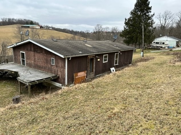 283 Fox Rd, Rea PA 15312-2521 exterior
