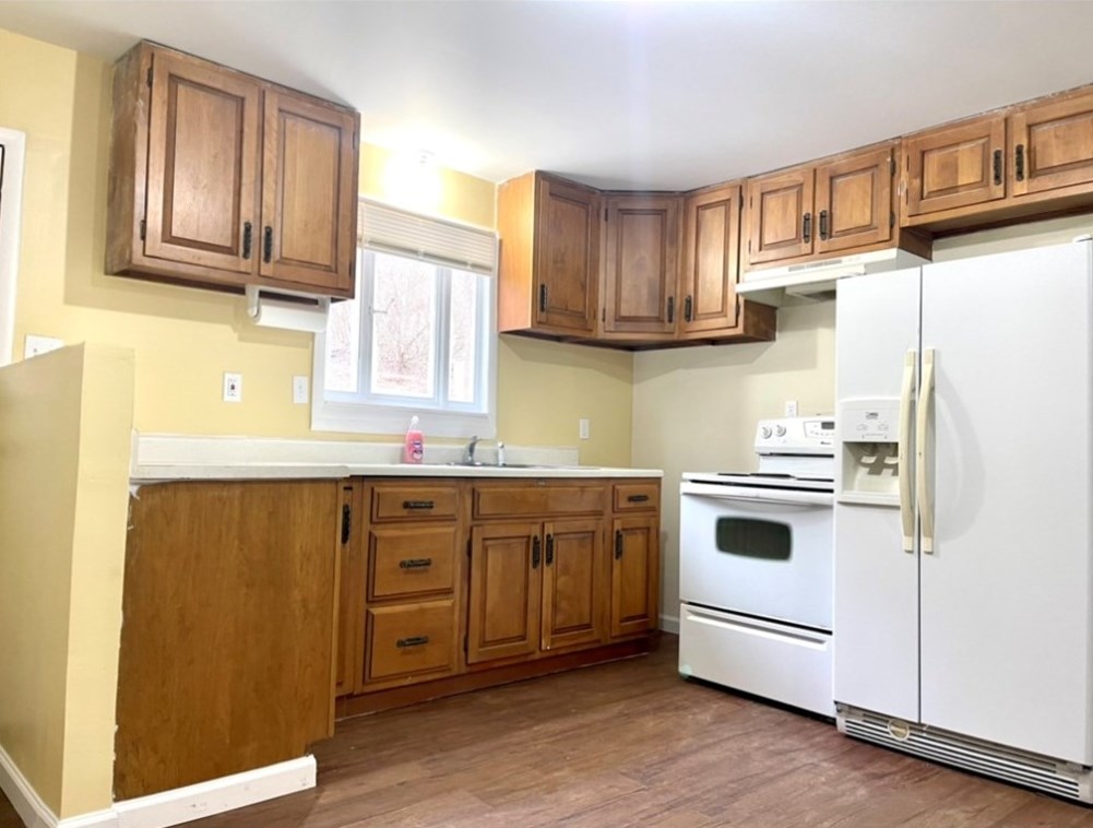 1813 13th Ave, Beaver Falls PA  15010-3825 exterior