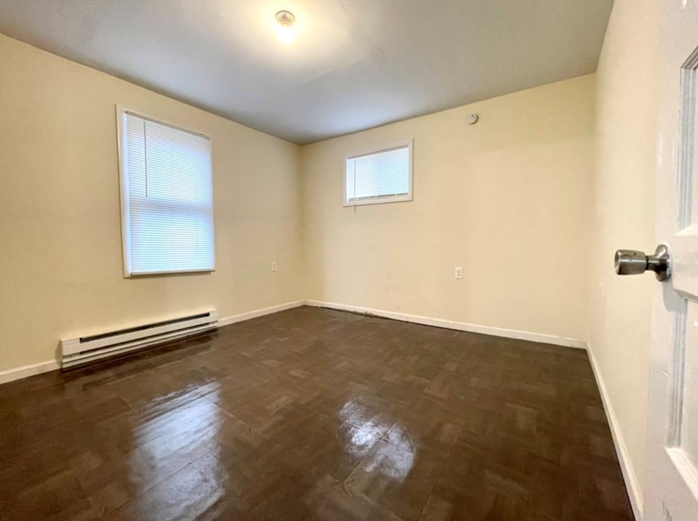 1813 13th Ave, Beaver Falls PA  15010-3825 exterior