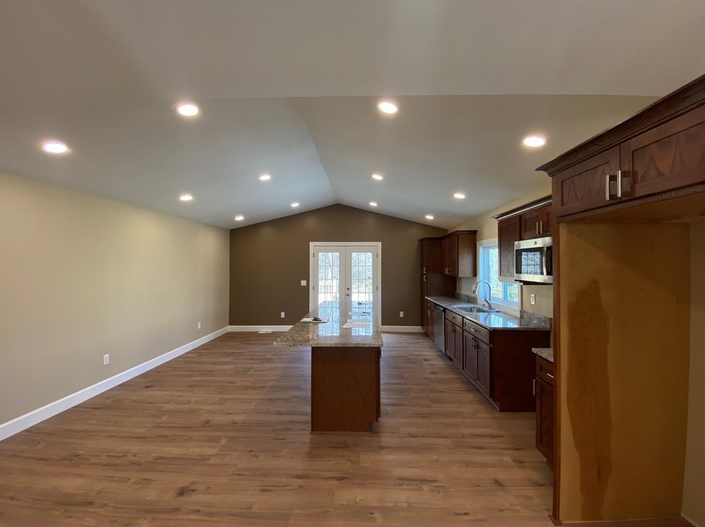 4587 Hillsville Rd, Pulaski, PA 16143