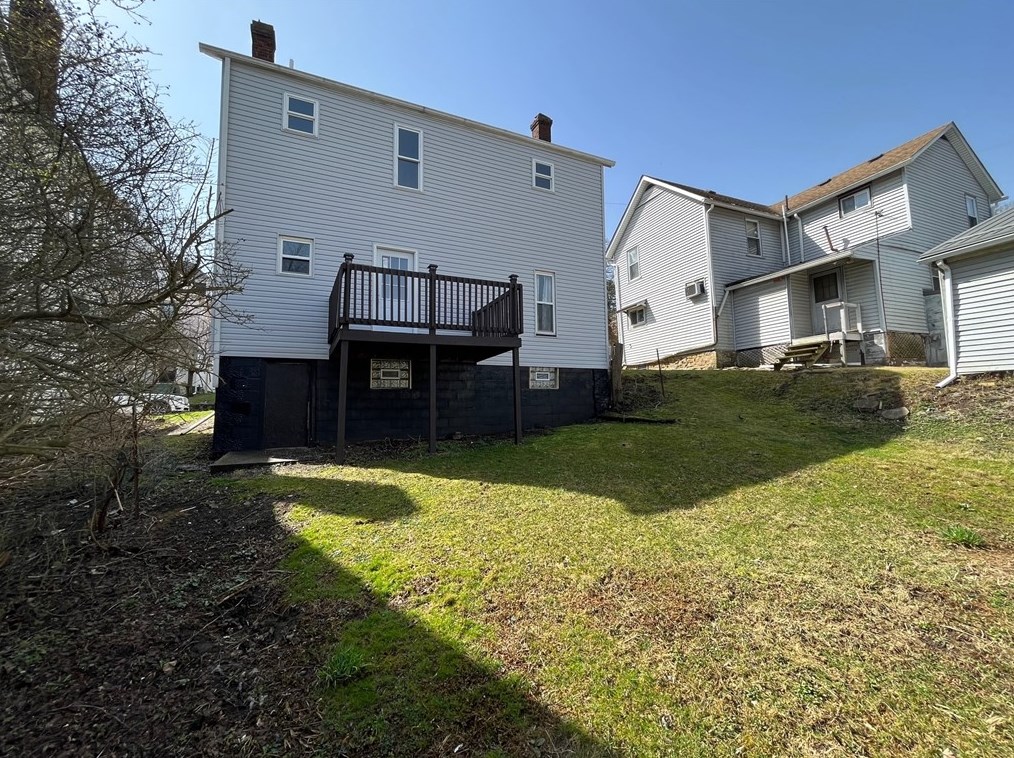 221 Cleveland St, Butler PA  16001-5509 exterior