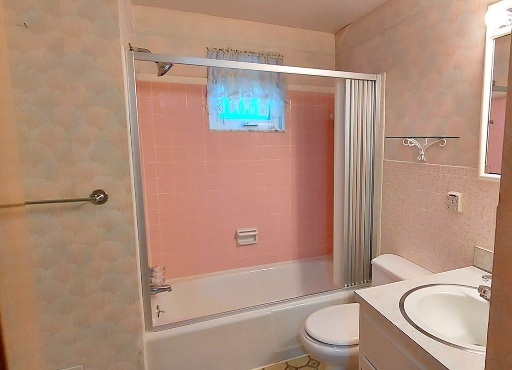 782 Dichicco Dr, North Versailles PA  15137-2437 exterior