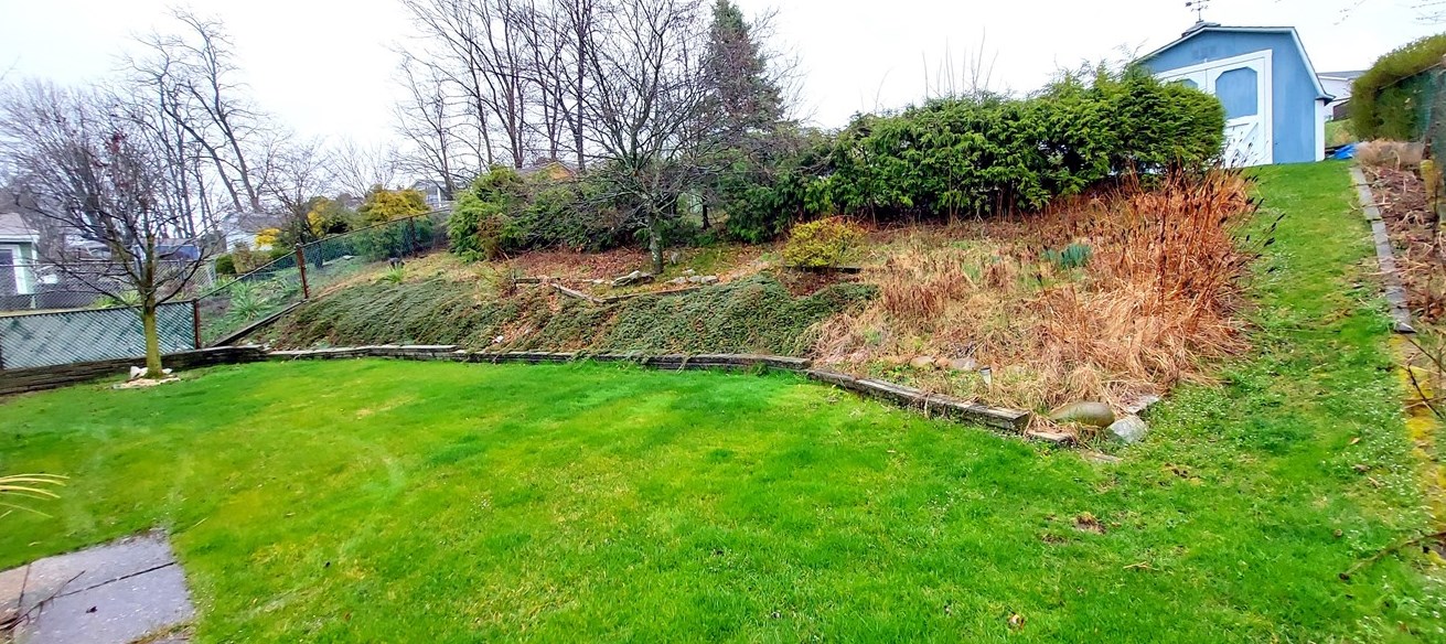 782 Dichicco Dr, North Versailles PA  15137-2437 exterior