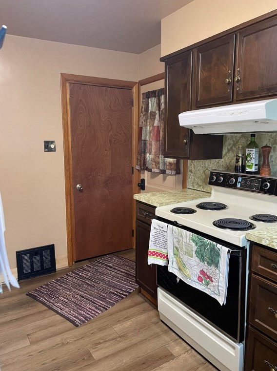 86 Dewey Ave, Washington PA  15301-6307 exterior