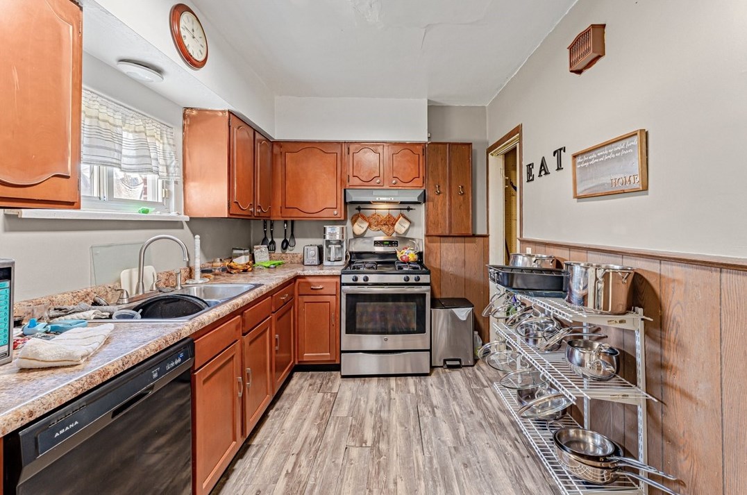 154 Haft St, Houston PA  15342-1449 exterior