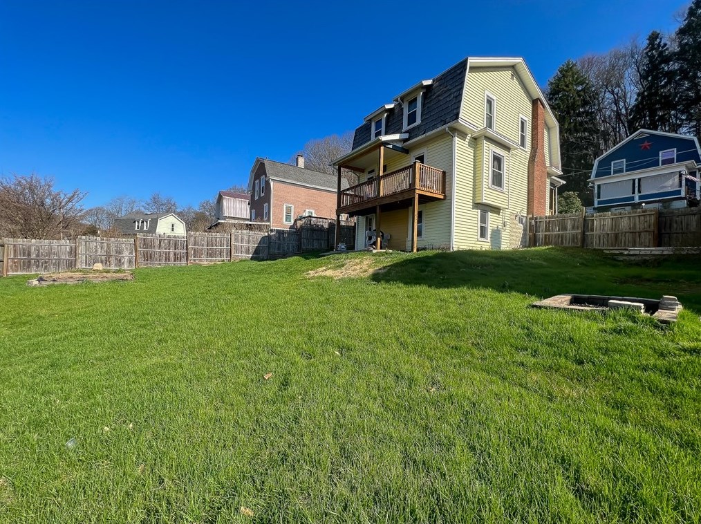 419 Maryland Ave, Butler PA  16001-4131 exterior