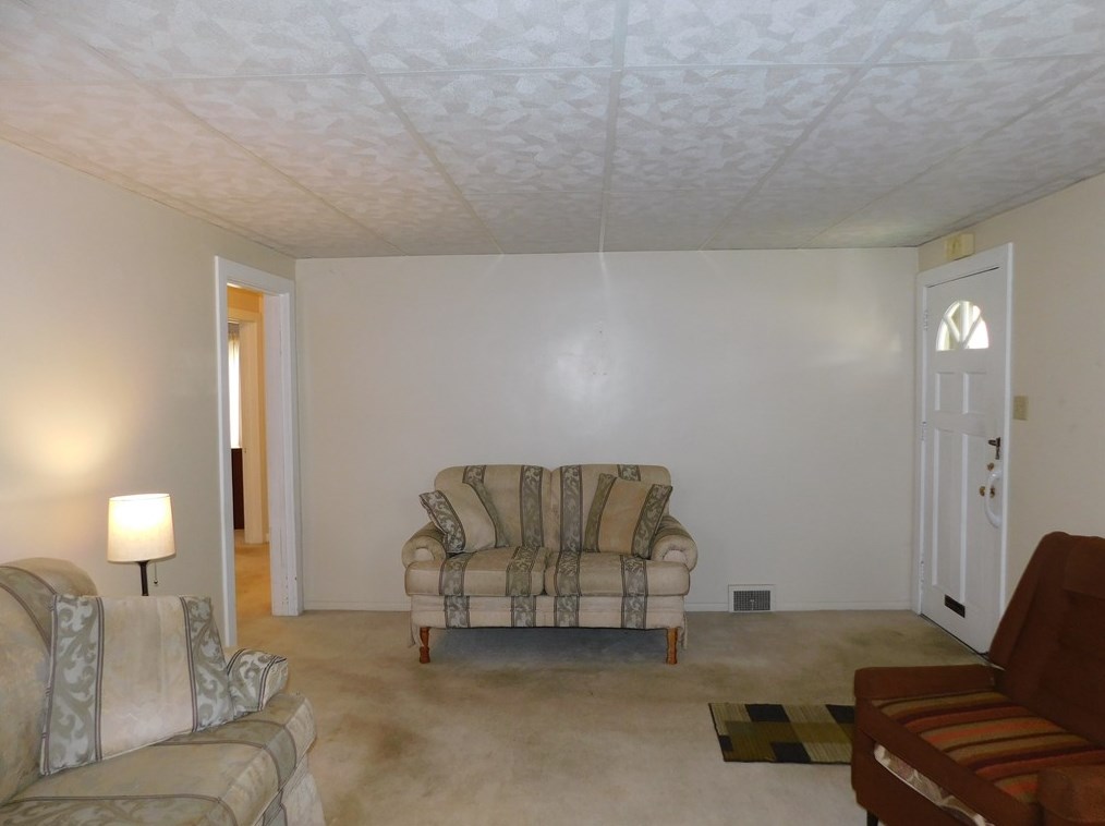 618 Morgantown Rd, Oliphant Furnace PA  15401-5442 exterior
