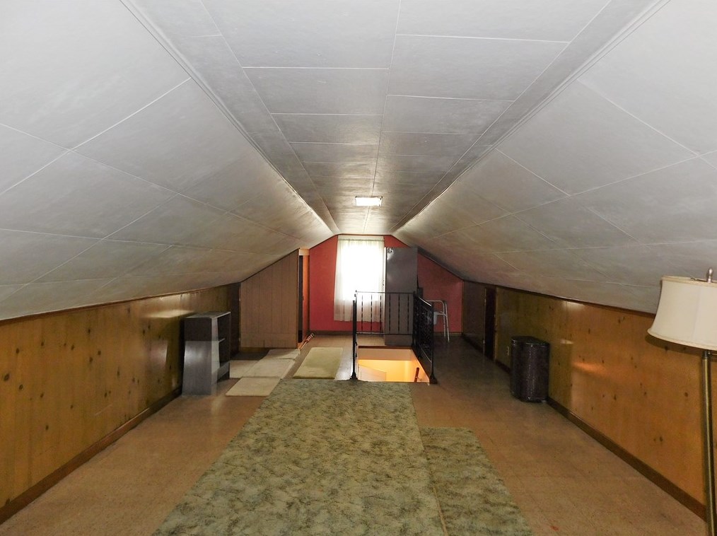 618 Morgantown Rd, Oliphant Furnace PA  15401-5442 exterior