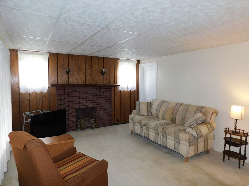 618 Morgantown Rd, Oliphant Furnace PA  15401-5442 exterior