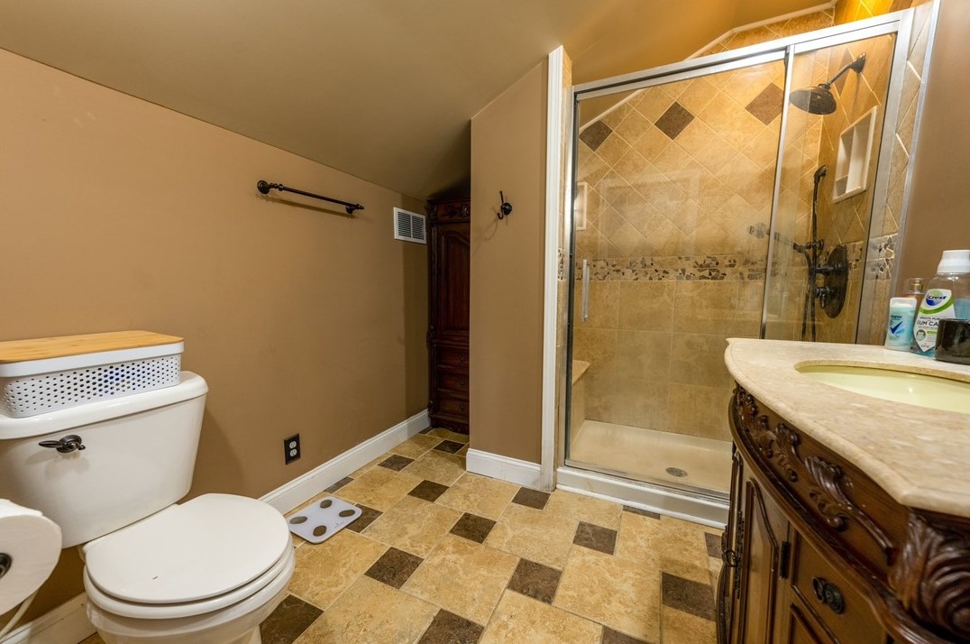 115 1st St, Ellwood City PA  16117-2104 exterior