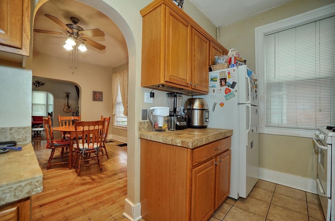 217 End Ave, Pittsburgh PA 15221-2727 exterior