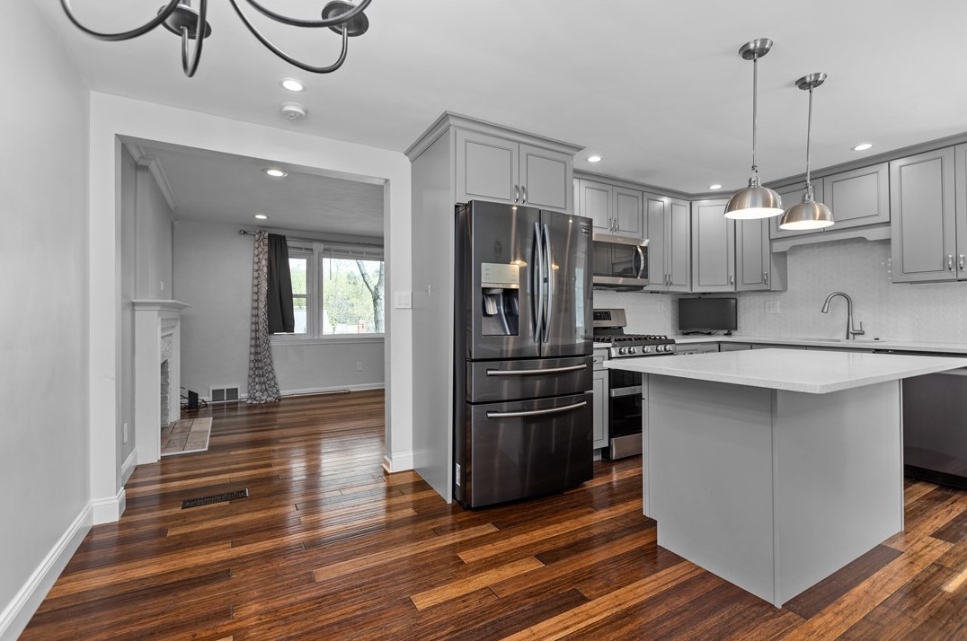 5870 Wilson Dr, Bethel Park PA  15102-3342 exterior