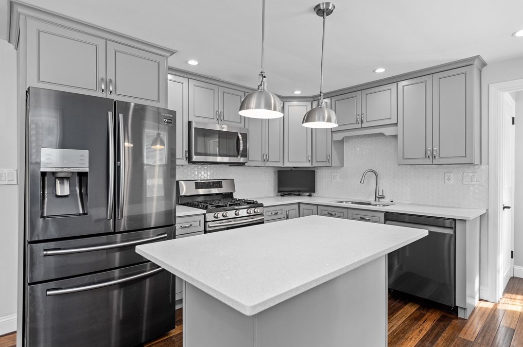 5870 Wilson Dr, Bethel Park PA  15102-3342 exterior