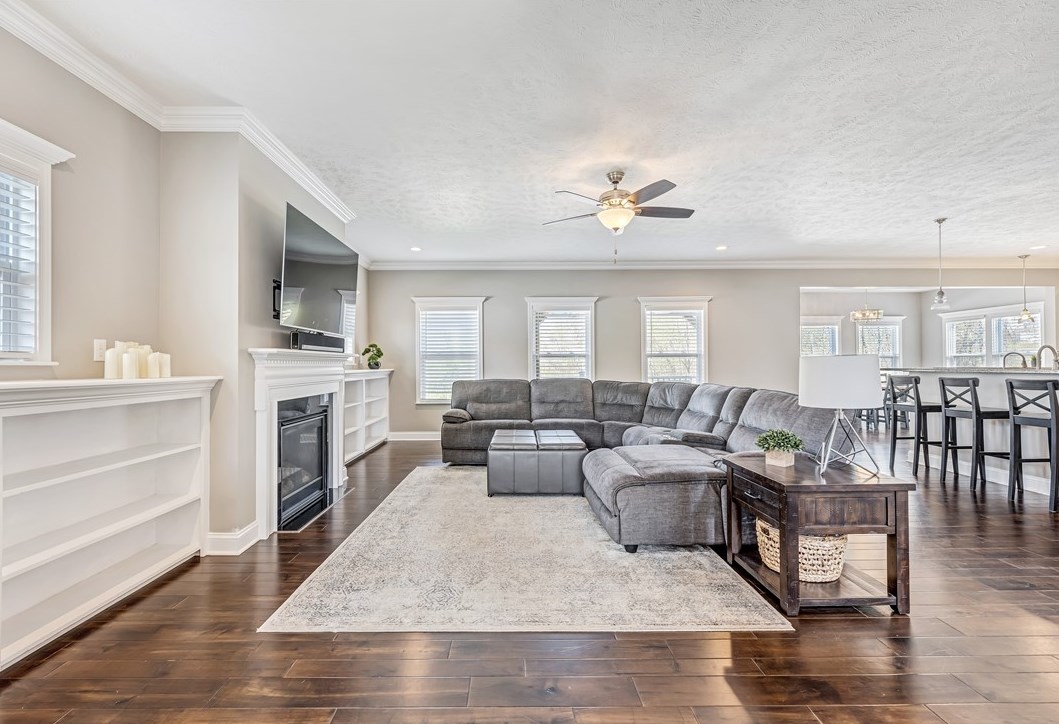 609 Aberdeen Ct, Moon Twp PA  15108 exterior