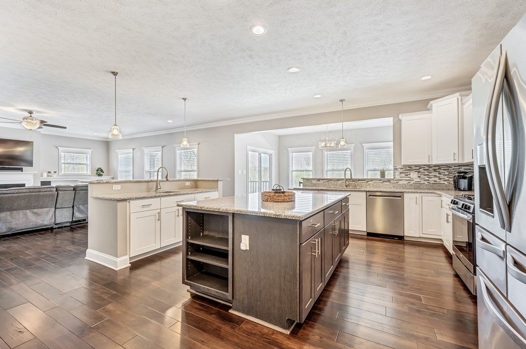 609 Aberdeen Ct, Moon Twp PA  15108 exterior