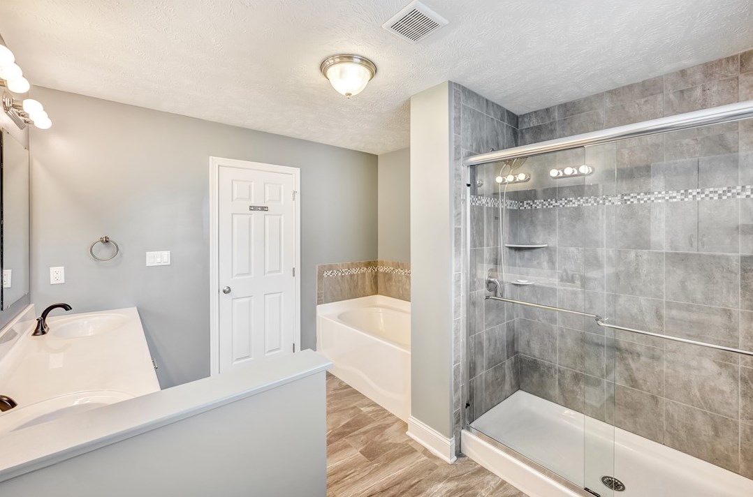 609 Aberdeen Ct, Moon Twp PA  15108 exterior