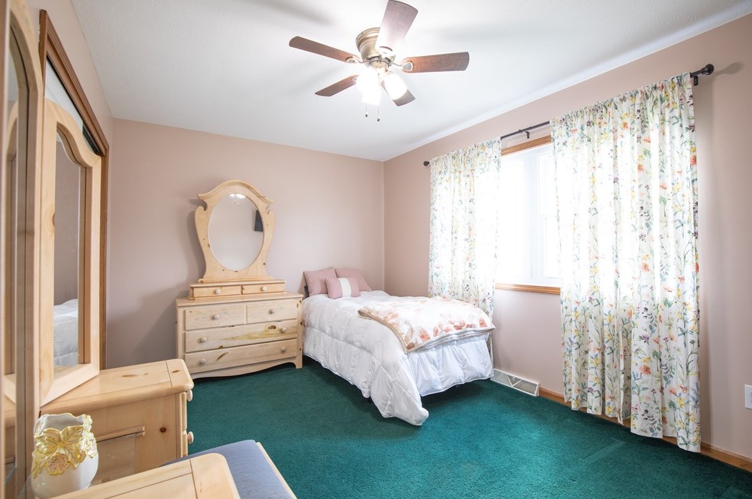 233 Jefferson Rd, Butler PA  16002-8869 exterior