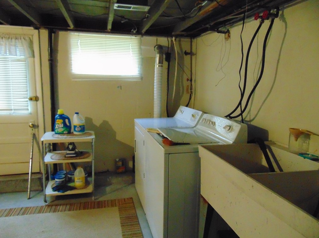 420 Bute Rd, Oliphant Furnace PA  15401-9602 exterior