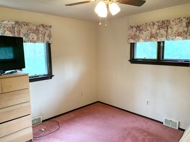 112 Green Forest Dr, Baden PA  15005-9619 exterior