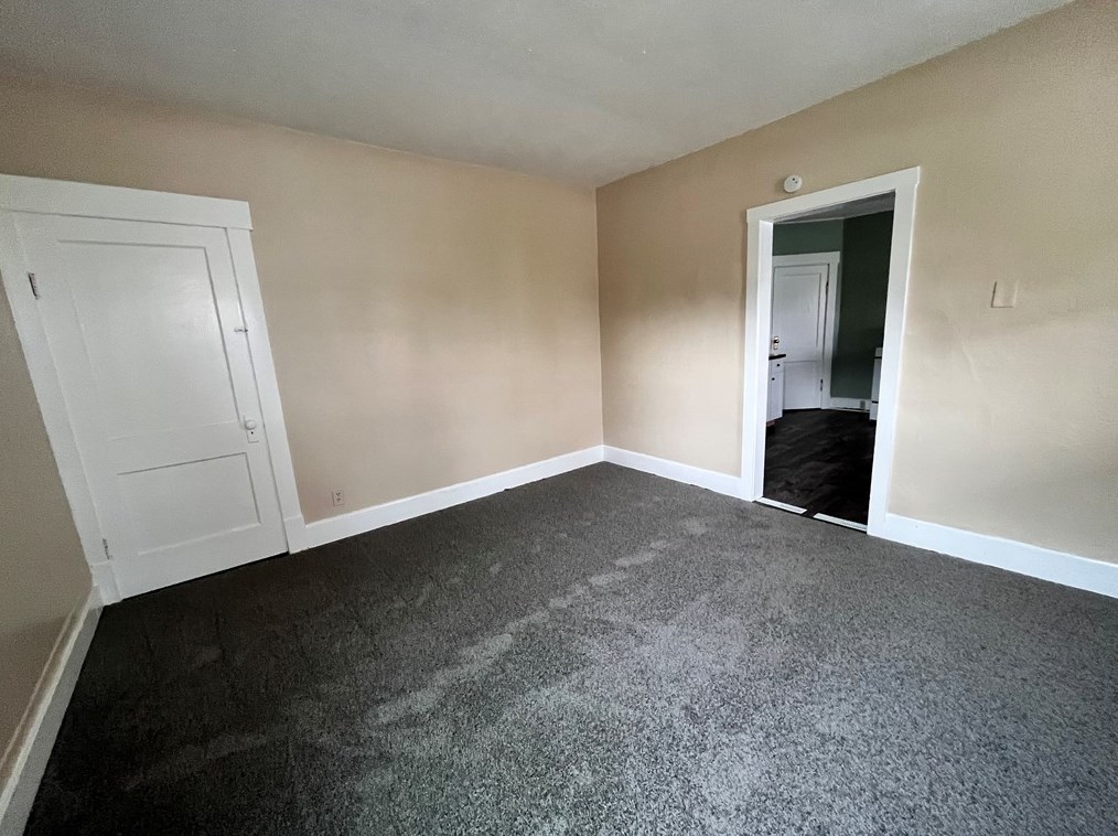 1173 2nd St, Ellwood City PA  16117-4011 exterior