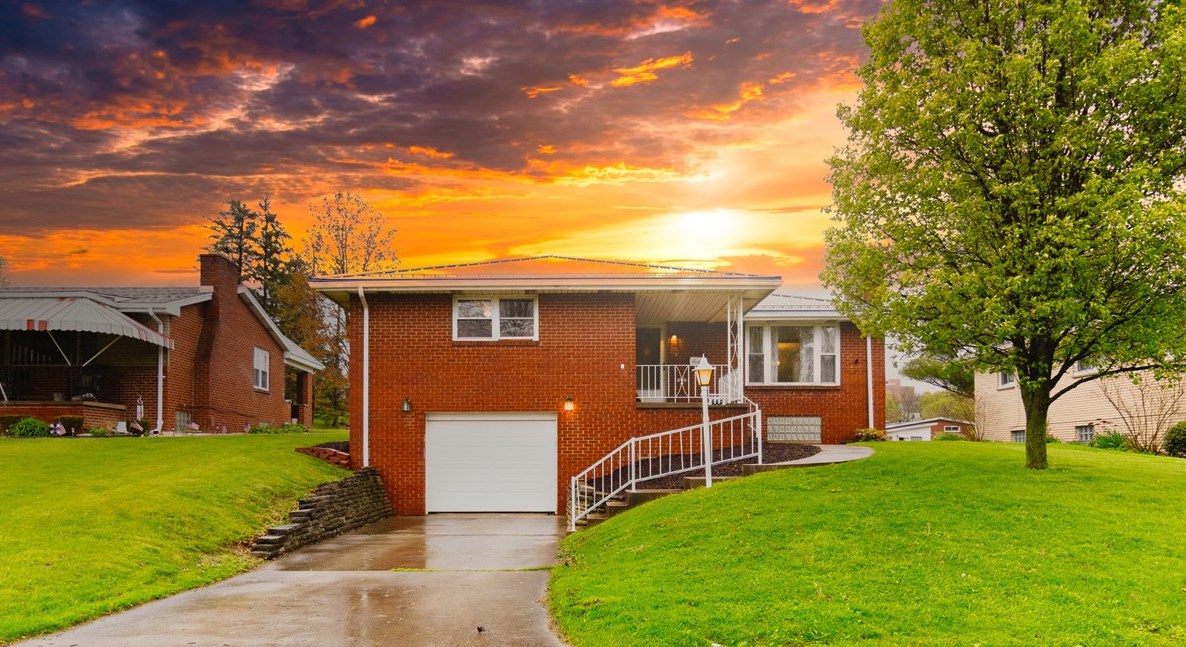 660 Shirls Ave, Washington PA  15301-3954 exterior