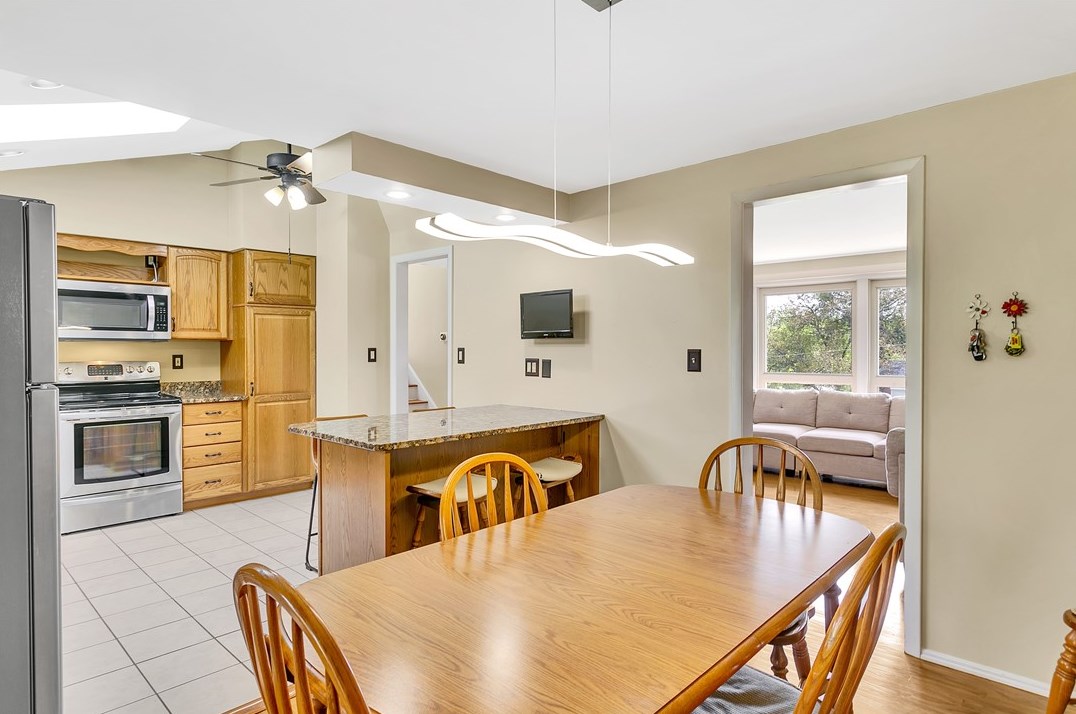 1300 Deerfield Dr, Monroeville PA  15146-4408 exterior