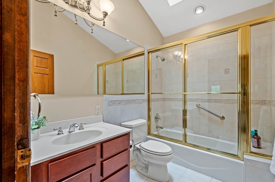 220 Verona Dr, Washington PA  15301-2764 exterior