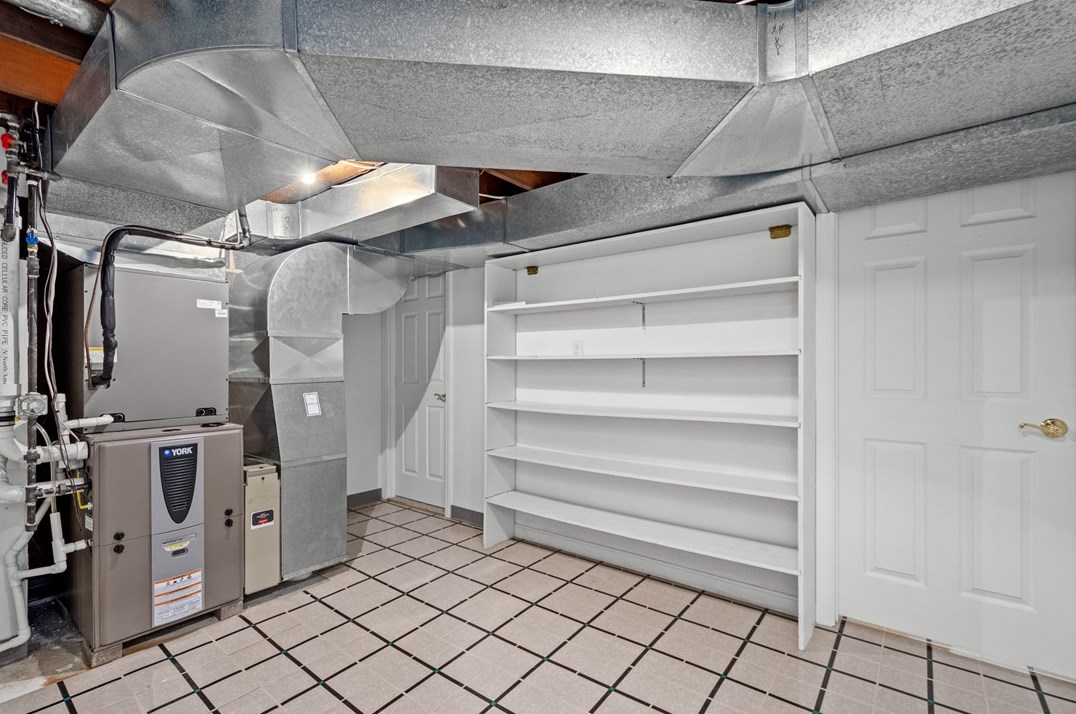 220 Verona Dr, Washington PA  15301-2764 exterior