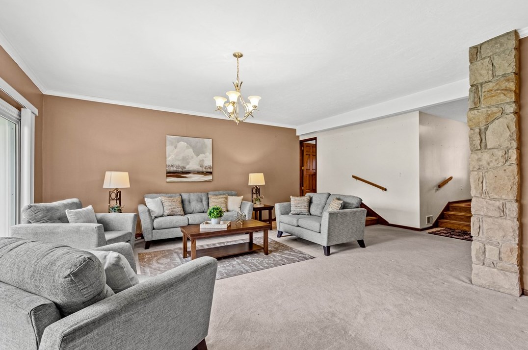 220 Verona Dr, Washington PA  15301-2764 exterior