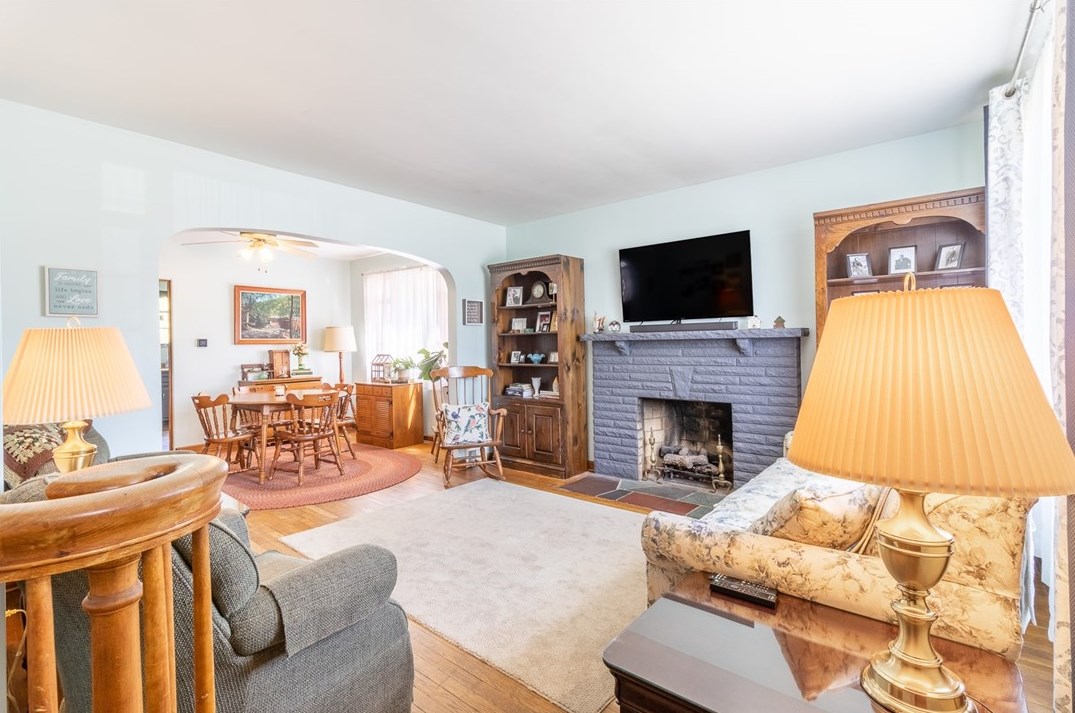 3328 4th Ave, Beaver Falls PA  15010-3504 exterior