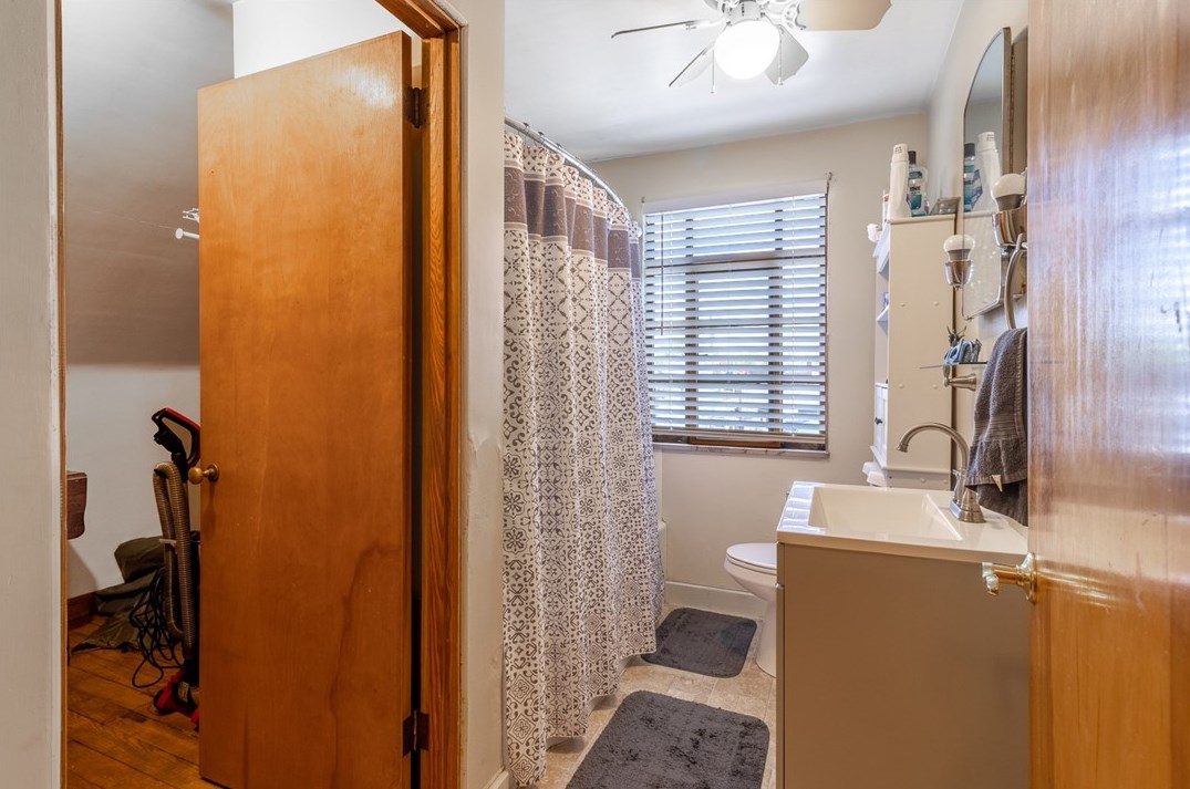 3328 4th Ave, Beaver Falls PA  15010-3504 exterior