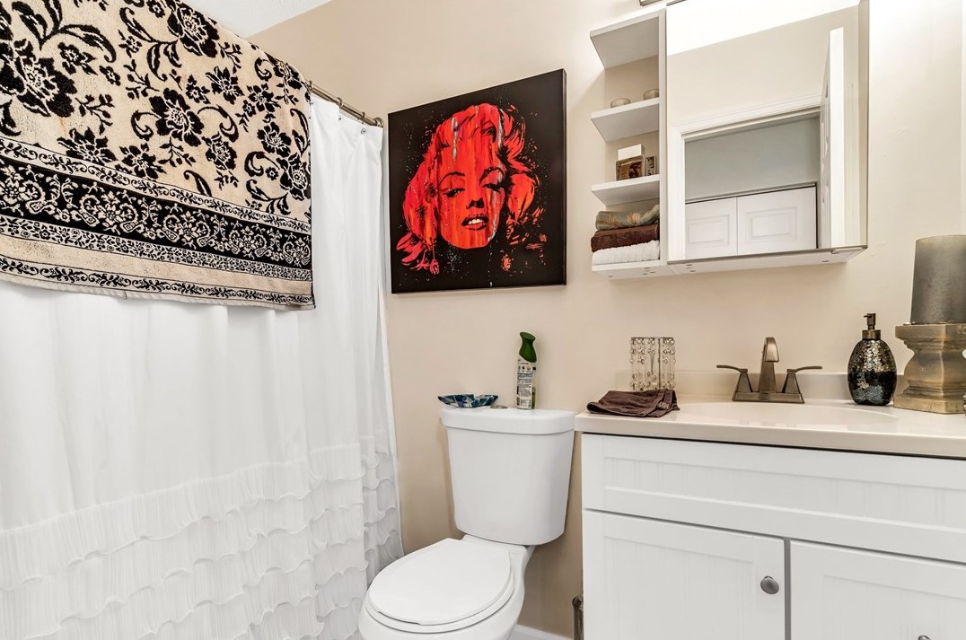 305 Meadow Ct, Monroeville PA  15146-1079 exterior